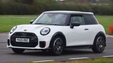 MINI John Cooper Works - front cornering